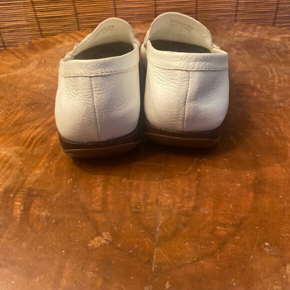 Geox Respira White Leather Driving Moccasin with Snaffle Bit Hardware Size 8 EUC - Picture 5 of 8